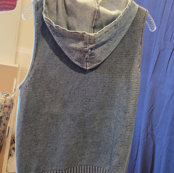 North Style Sweater & Denim Vest - Picture 5 of 5